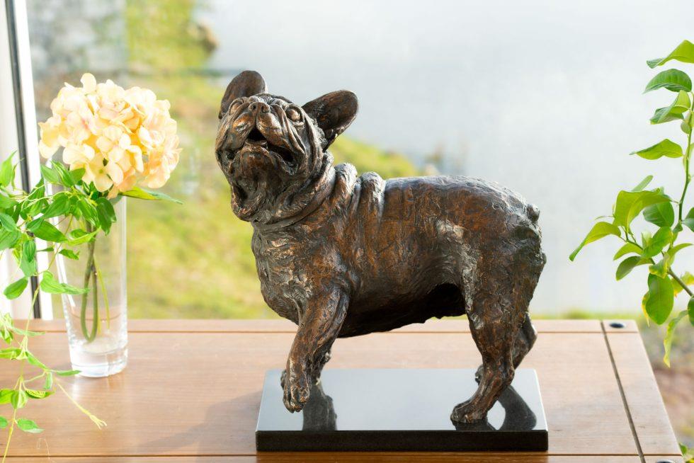 French Bulldog Lifting Paw - Bronze